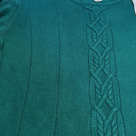 Yarn works green sweater very warm long length great with leggings - Picture 8 of 8